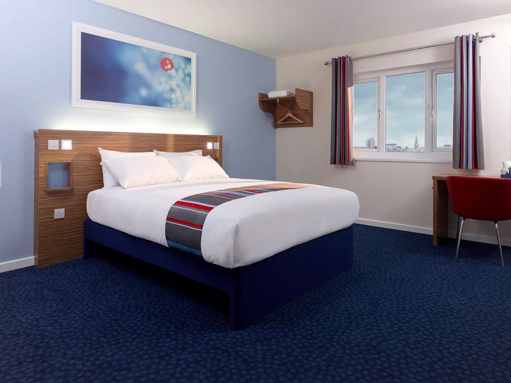 Travelodge Newbury Tot Hill Highclere Habitación foto
