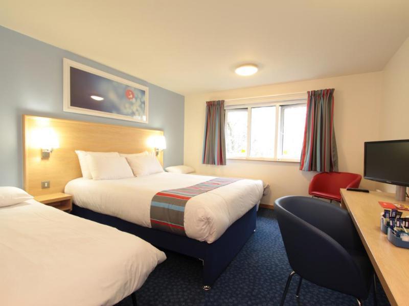 Travelodge Newbury Tot Hill Highclere Exterior foto