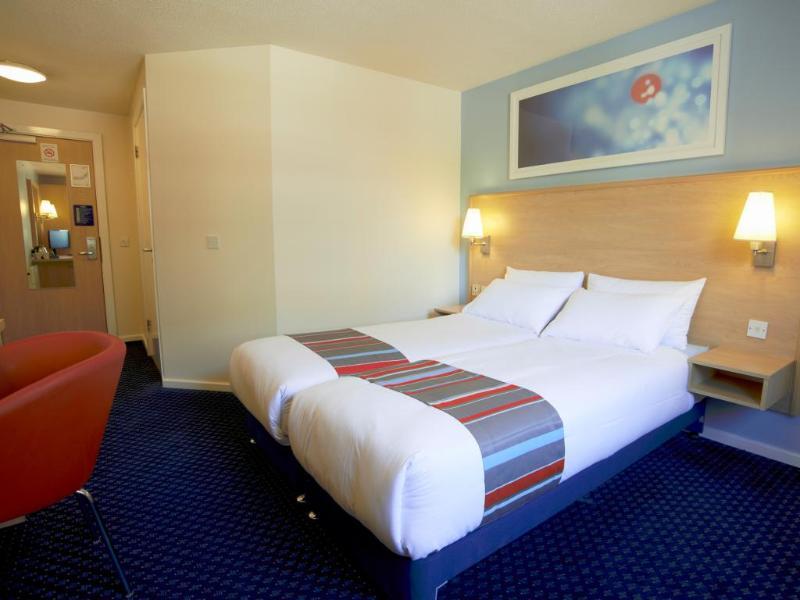 Travelodge Newbury Tot Hill Highclere Exterior foto