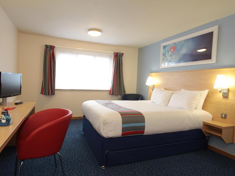 Travelodge Newbury Tot Hill Highclere Exterior foto